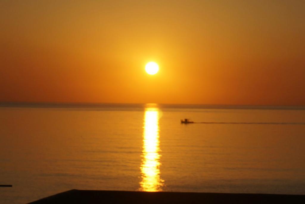 Abelomilos Exclusive Villa Imerovigli  Bagian luar foto